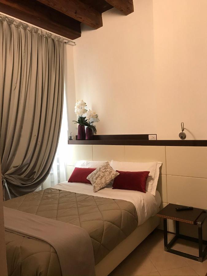 Verona Porta Borsari Relais Екстер'єр фото